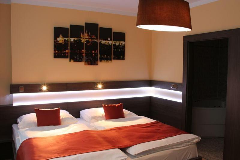 Hotel Uno Ústí nad Orlicí Habitación foto